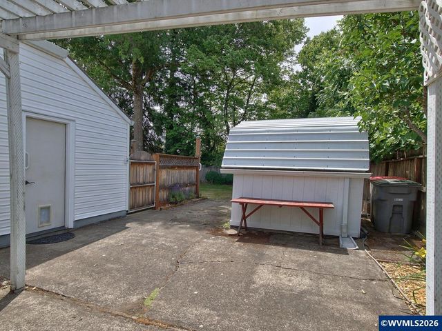 1035 NE Ford St, Mcminnville, OR 97128