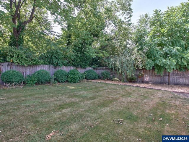 1035 NE Ford St, Mcminnville, OR 97128