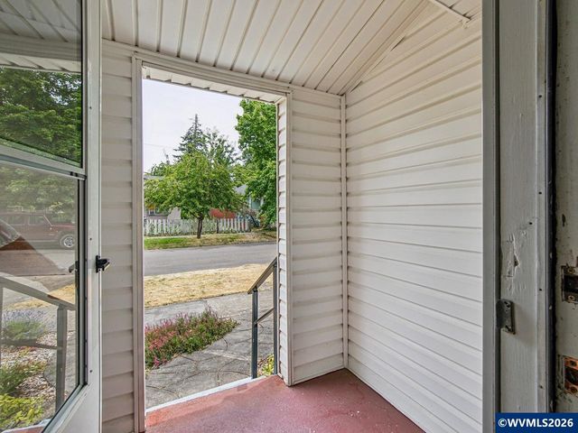 1035 NE Ford St, Mcminnville, OR 97128