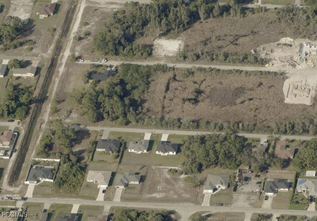 3418 39th ST SW, Lehigh Acres, FL 33976