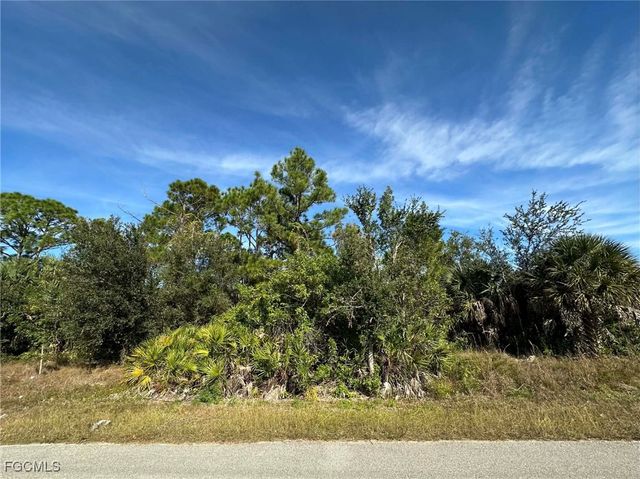 3418 39th ST SW, Lehigh Acres, FL 33976