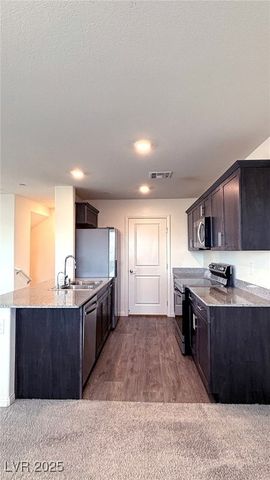 7030 Skyline Blue Street, North Las Vegas, NV 89086