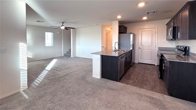 7030 Skyline Blue Street, North Las Vegas, NV 89086