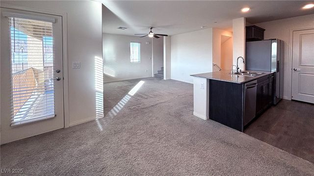 7030 Skyline Blue Street, North Las Vegas, NV 89086