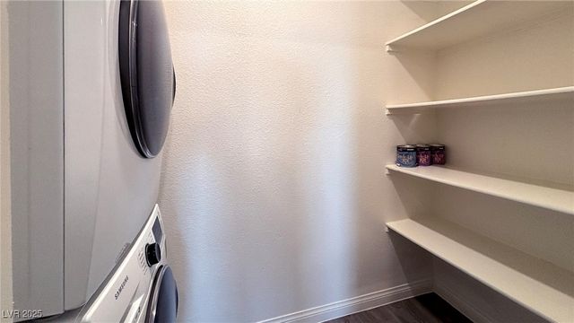 7030 Skyline Blue Street, North Las Vegas, NV 89086