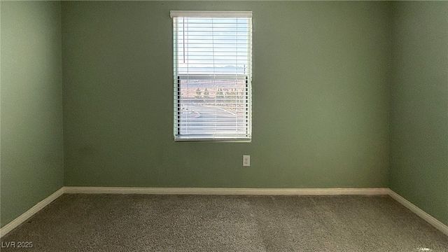 7030 Skyline Blue Street, North Las Vegas, NV 89086