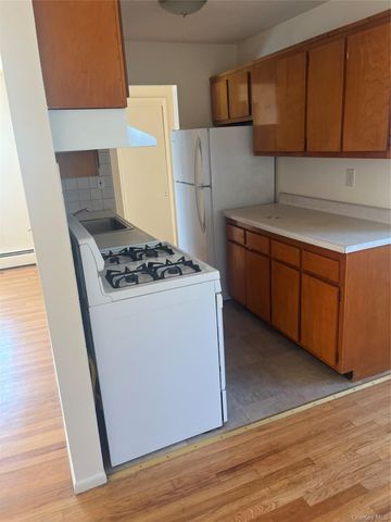 97B N Middletown Road 97B, Pearl River, NY 10965