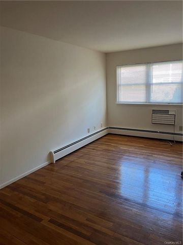97B N Middletown Road 97B, Pearl River, NY 10965