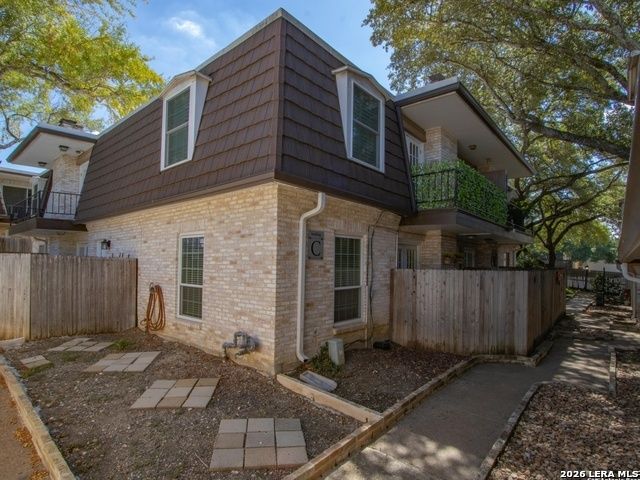 8030 Broadway Apt 202C, San Antonio, TX 78209