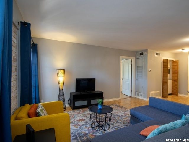 8030 Broadway Apt 202C, San Antonio, TX 78209