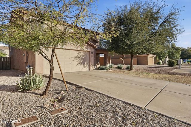 39539 N DUSTY Drive, San Tan Valley, AZ 85140