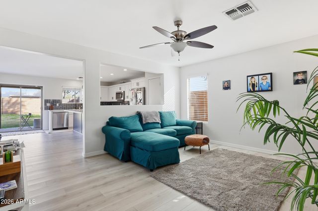 39539 N DUSTY Drive, San Tan Valley, AZ 85140