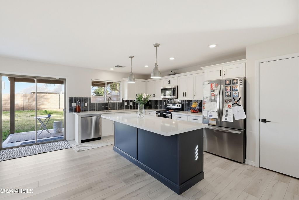 39539 N DUSTY Drive, San Tan Valley, AZ 85140