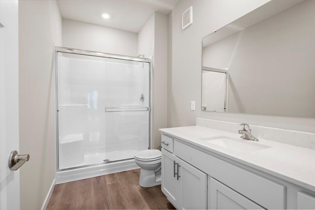 918 Spruce Circle N, Cambridge, MN 55008