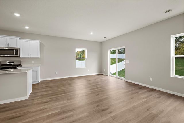 918 Spruce Circle N, Cambridge, MN 55008