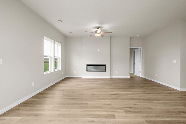 918 Spruce Circle N, Cambridge, MN 55008