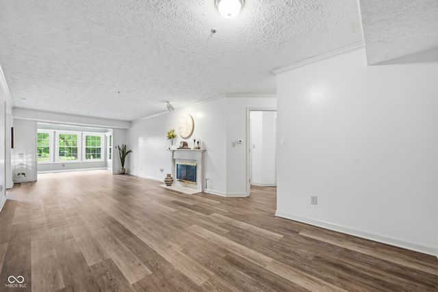 7601 Newport Bay Drive 110, Indianapolis, IN 46240