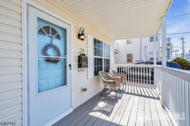 28 Bay Avenue, Keansburg, NJ 07734