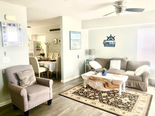 28 Bay Avenue, Keansburg, NJ 07734