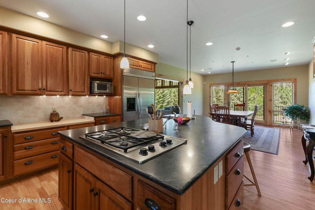 877 Heath Lake RD, Sagle, ID 83860 photo 13