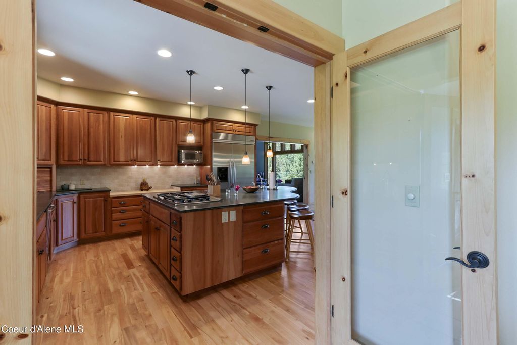 877 Heath Lake RD, Sagle, ID 83860 photo 18