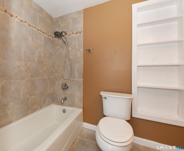 19 Polpis Lane 19, Guilford, CT 06437