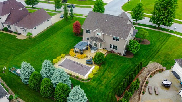 9723 Elle Avenue, St. John, IN 46373