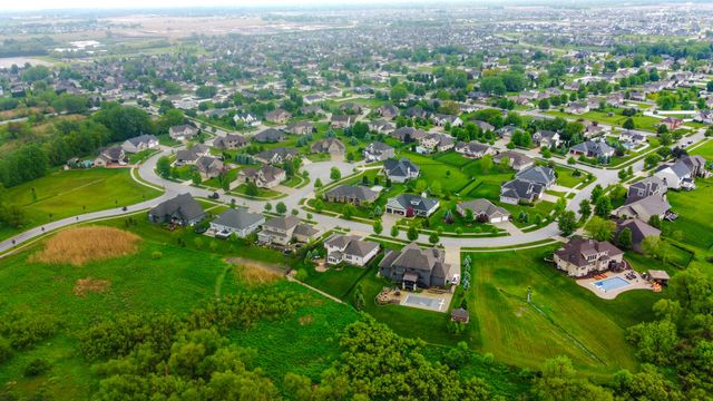 9723 Elle Avenue, St. John, IN 46373