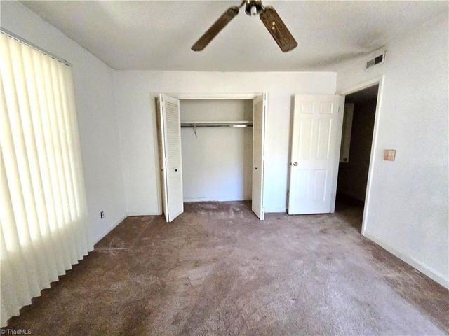 1010 High Ridge Road, Kernersville, NC 27284