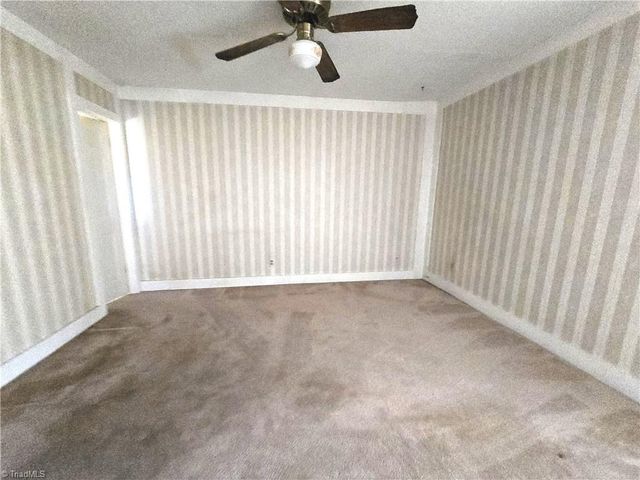 1010 High Ridge Road, Kernersville, NC 27284