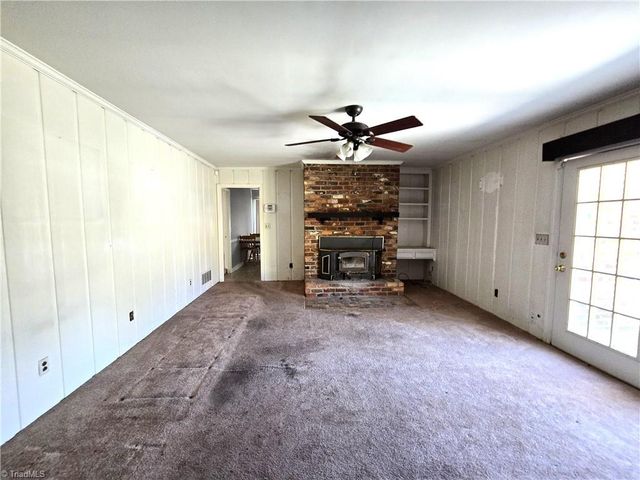 1010 High Ridge Road, Kernersville, NC 27284