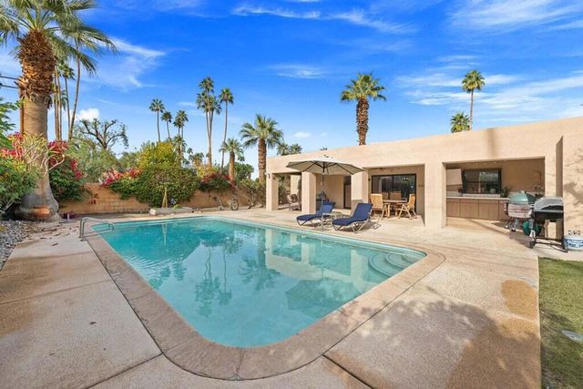 74681 Peppertree Drive, Palm Desert, CA 92260