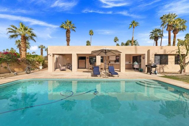 74681 Peppertree Drive, Palm Desert, CA 92260