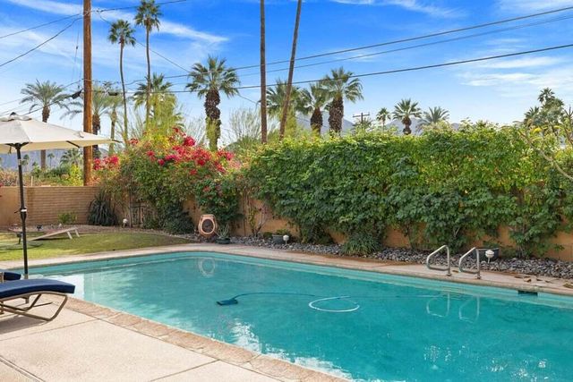 74681 Peppertree Drive, Palm Desert, CA 92260