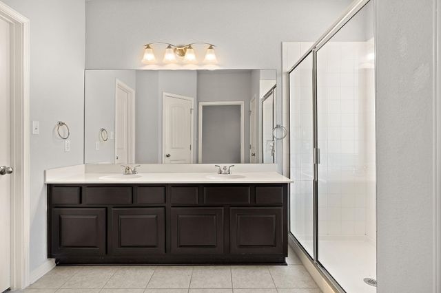 913 Centerra Hills CIR, Round Rock, TX 78665