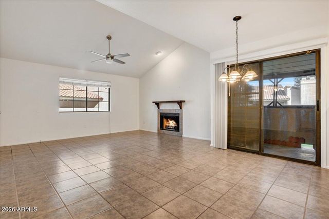 533 W GUADALUPE Road 2022, Mesa, AZ 85210