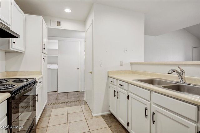 533 W GUADALUPE Road 2022, Mesa, AZ 85210