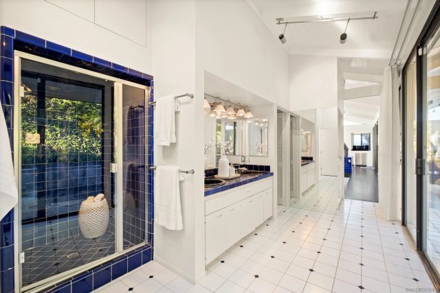 1705 Valdes Dr, La Jolla, CA 92037