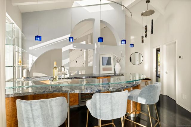 1705 Valdes Dr, La Jolla, CA 92037