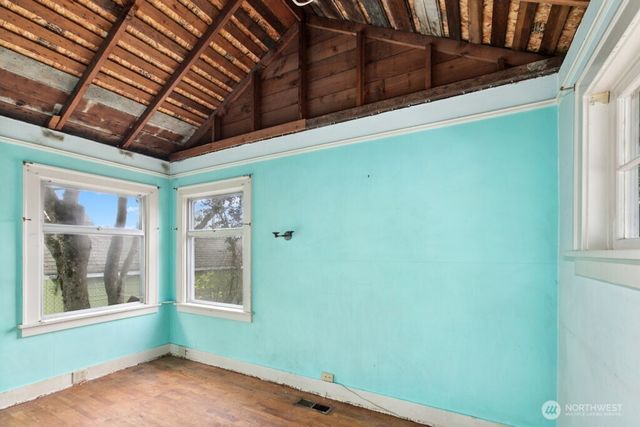 5627 44th Avenue SW, Seattle, WA 98136