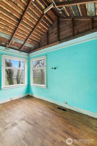 5627 44th Avenue SW, Seattle, WA 98136