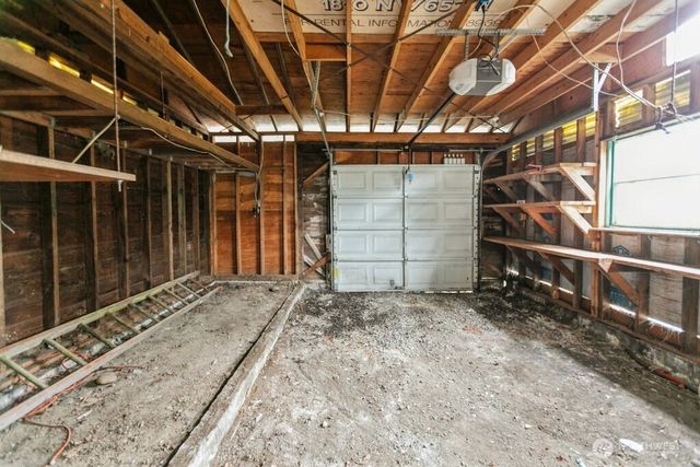 5627 44th Avenue SW, Seattle, WA 98136