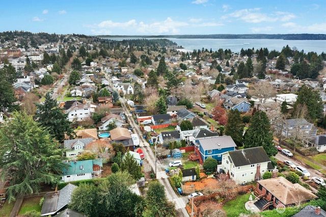 5627 44th Avenue SW, Seattle, WA 98136