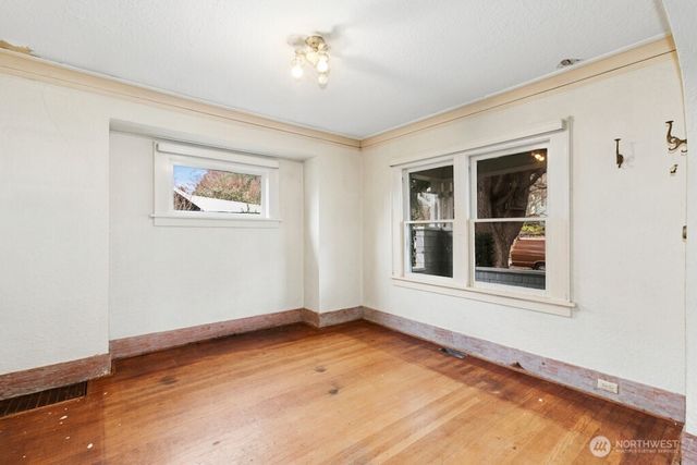 5627 44th Avenue SW, Seattle, WA 98136