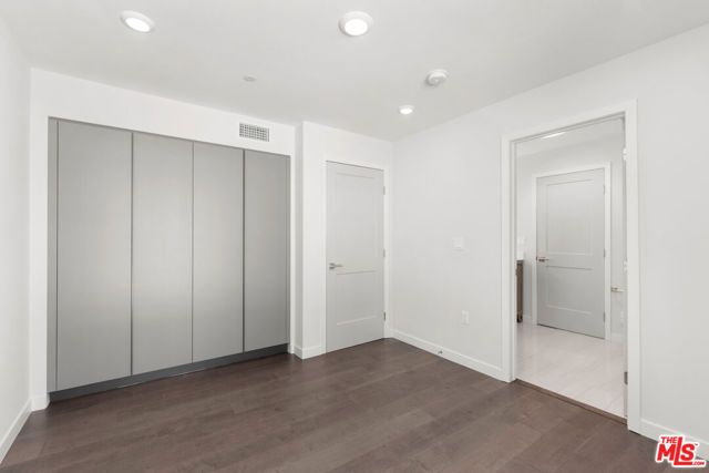 849 N Alta Vista Boulevard 1, Los Angeles, CA 90046