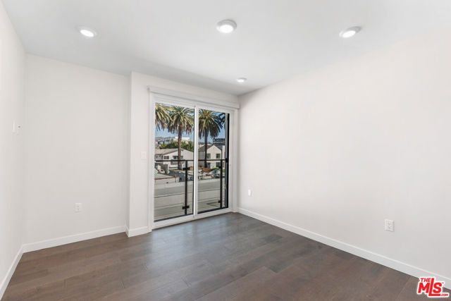 849 N Alta Vista Boulevard 1, Los Angeles, CA 90046