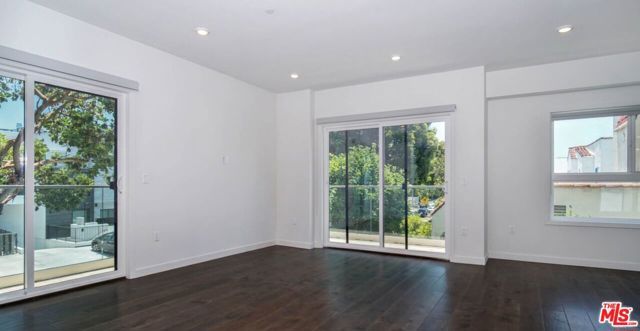 849 N Alta Vista Boulevard 1, Los Angeles, CA 90046
