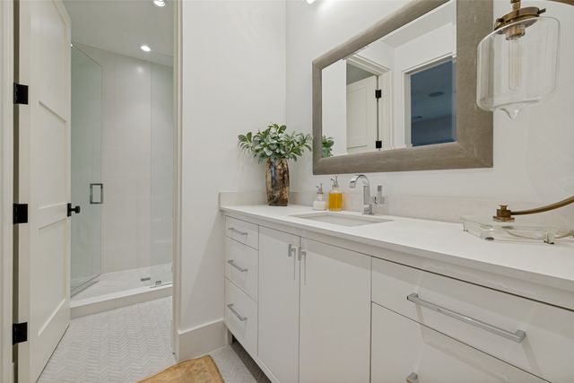 5018 Elsby Avenue, Dallas, TX 75209