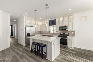 305 S VAL VISTA Drive 71, Mesa, AZ 85204