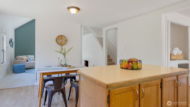 2130 NE Edwin Court, Poulsbo, WA 98370